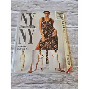 Women's McCall's Pattern Size 10-12-14 Black and White